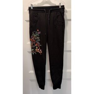 Wynn Resort Black Floral Embroidered Joggers Sweatpants Small Made in Turkey